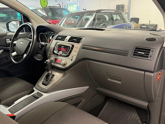 Ford Kuga 21 of 26