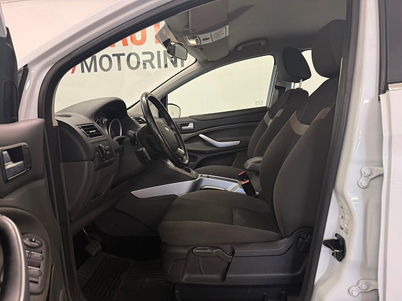 Ford Kuga 13 of 26