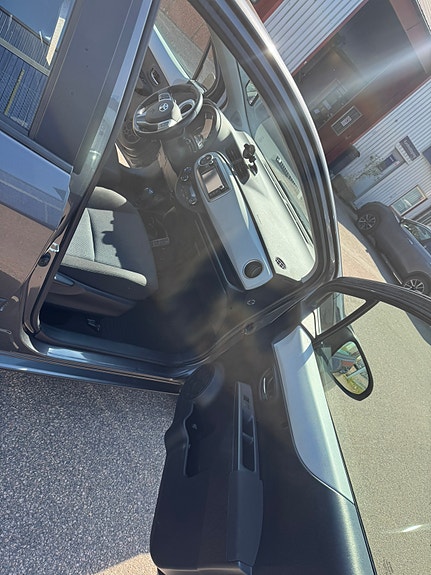 Toyota Yaris 7 of 10