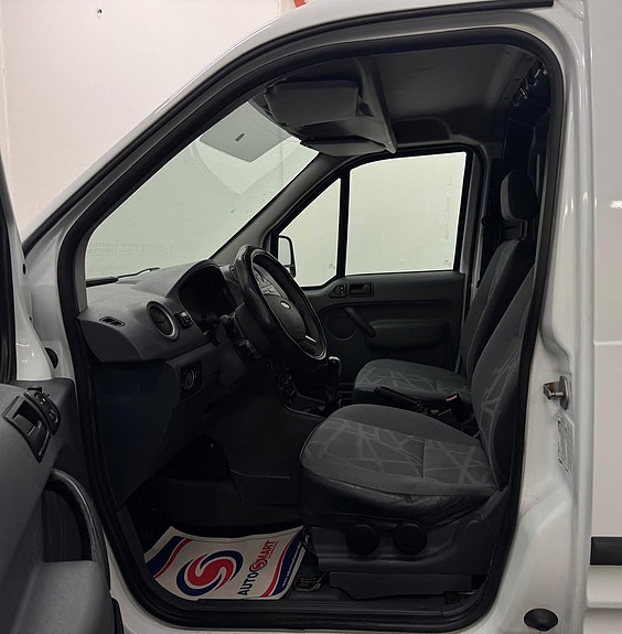 Ford Transit Connect 12 of 14