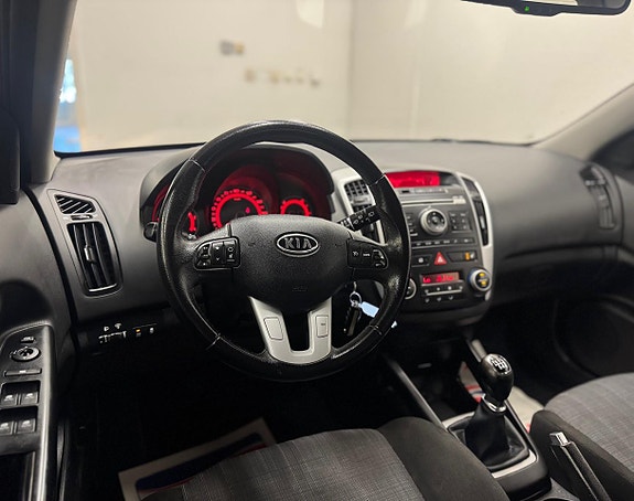 Kia Ceed 4 of 20