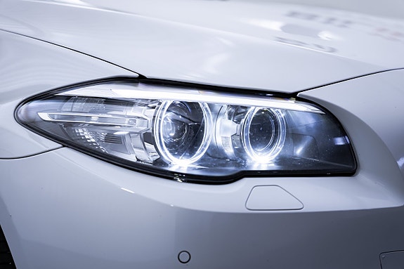 BMW 520d 4 of 27