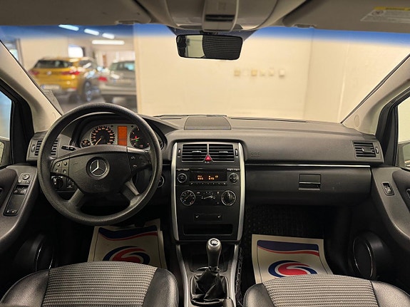 Mercedes-Benz B170 5 of 18