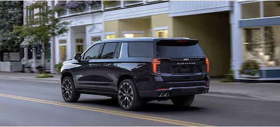 Chevrolet Suburban 13 of 13
