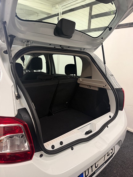 Dacia Sandero 9 of 9