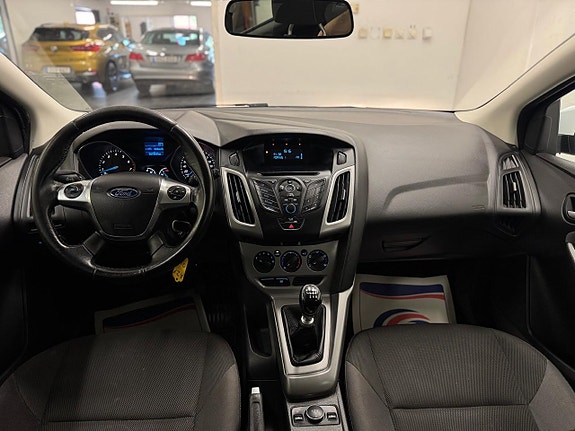 Ford Focus 5 of 21