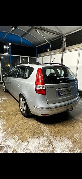 Hyundai i30 2 of 5