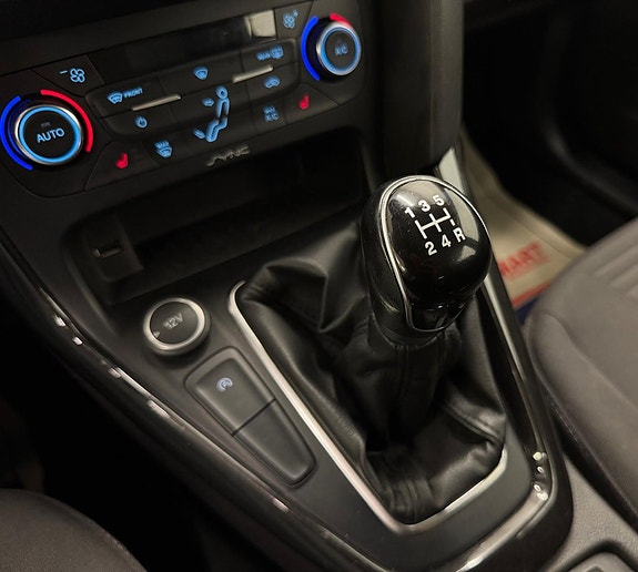 Ford Focus 13 of 23