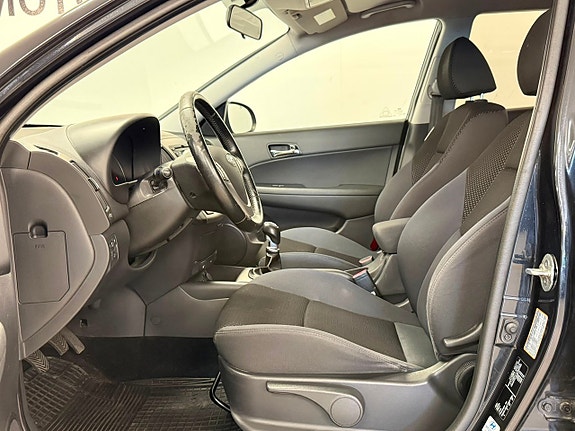 Hyundai i30 13 of 25