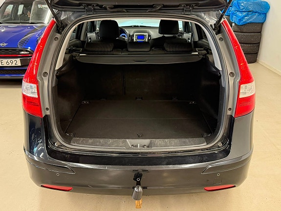 Hyundai i30 8 of 25