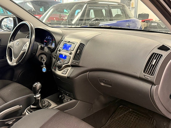 Hyundai i30 21 of 25