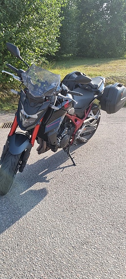 Honda CB750 2 of 3