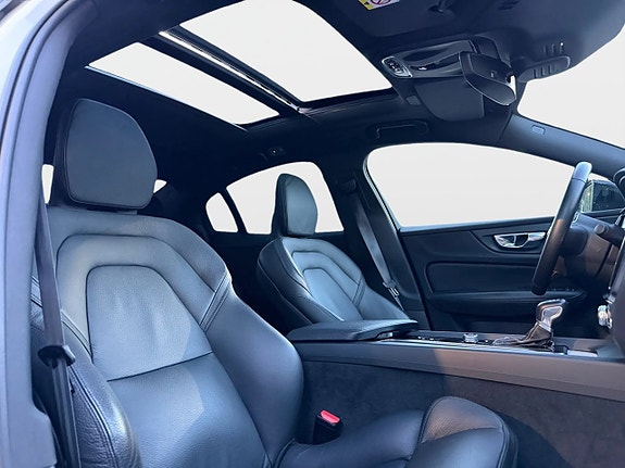 Volvo S60 25 of 30
