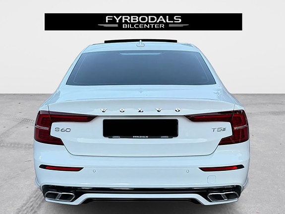 Volvo S60 7 of 30