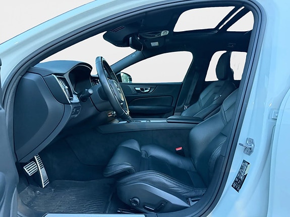 Volvo S60 20 of 30