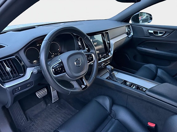 Volvo S60 18 of 30