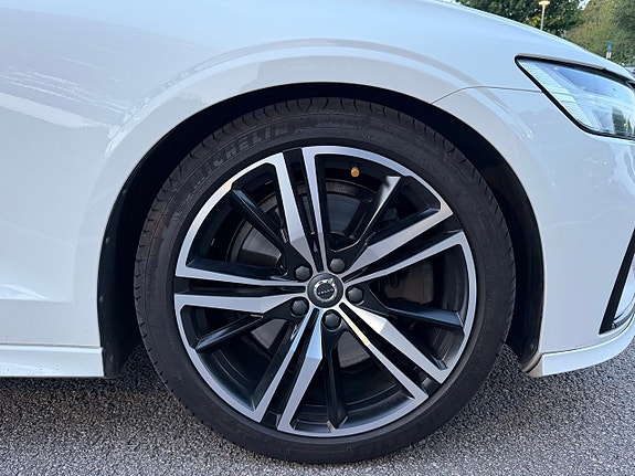 Volvo S60 17 of 30