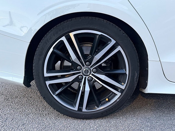 Volvo S60 16 of 30