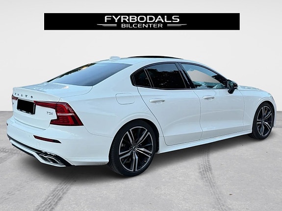 Volvo S60 10 of 30