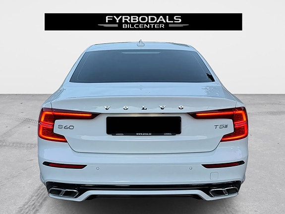 Volvo S60 8 of 30