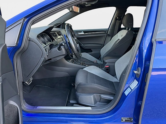 Volkswagen Golf I 21 of 30