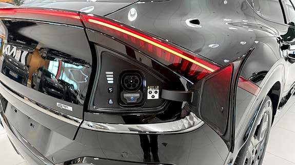 Kia EV6 13 of 14