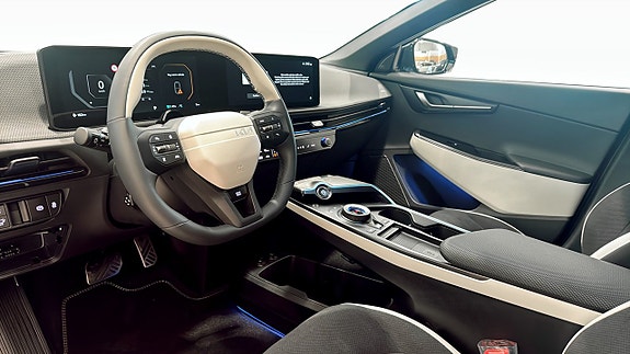 Kia EV6 8 of 14