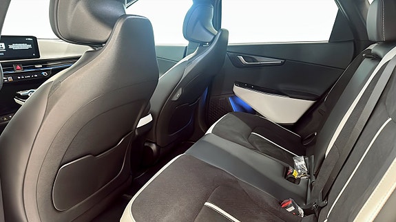 Kia EV6 9 of 14