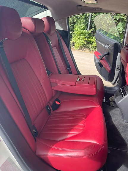 Maserati Ghibli 13 of 17