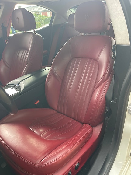 Maserati Ghibli 8 of 17