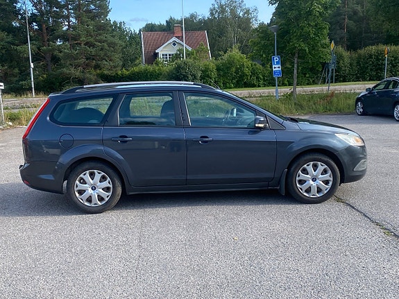 Ford Focus 7 of 14