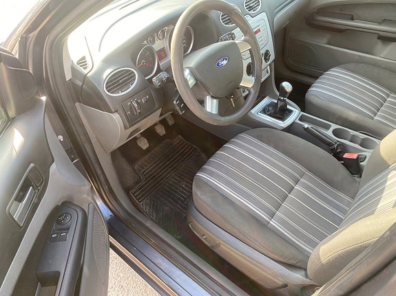 Ford Focus 13 of 14
