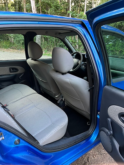 Renault Clio 6 of 8
