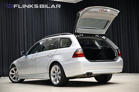 BMW 325i 7 of 22