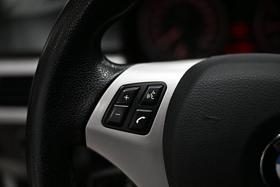 BMW 325i 18 of 22