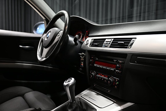 BMW 325i 21 of 22