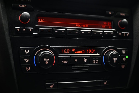 BMW 325i 16 of 22