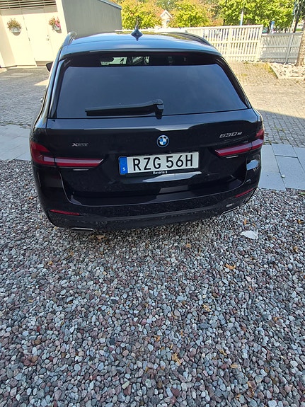 BMW 530e 5 of 6