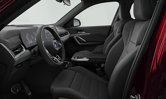 BMW iX1 3 of 3