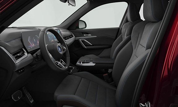 BMW iX1 3 of 3
