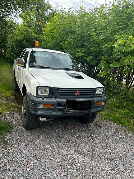 Mitsubishi L200 Club Cab 5 of 5
