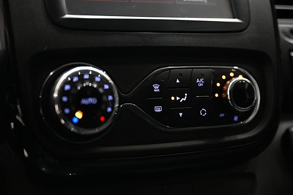 Opel Vivaro 19 of 28