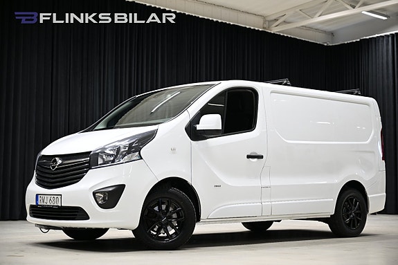 Opel Vivaro 3 of 28