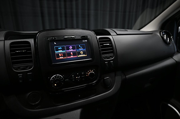 Opel Vivaro 23 of 28