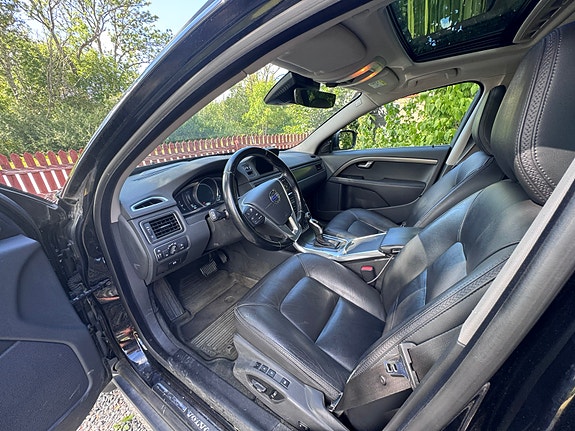 Volvo XC70 6 of 9