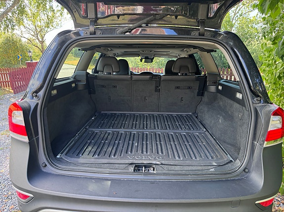 Volvo XC70 7 of 9