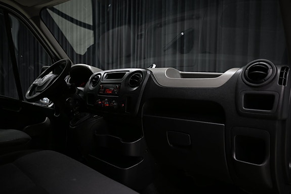 Renault Master 27 of 28