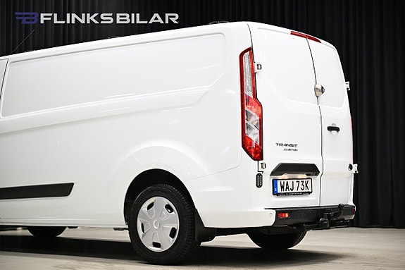 Ford Transit Custom 17 of 30