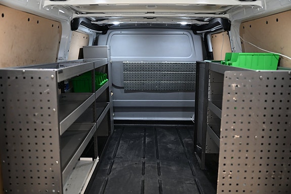 Ford Transit Custom 8 of 30