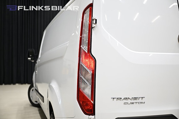 Ford Transit Custom 18 of 30